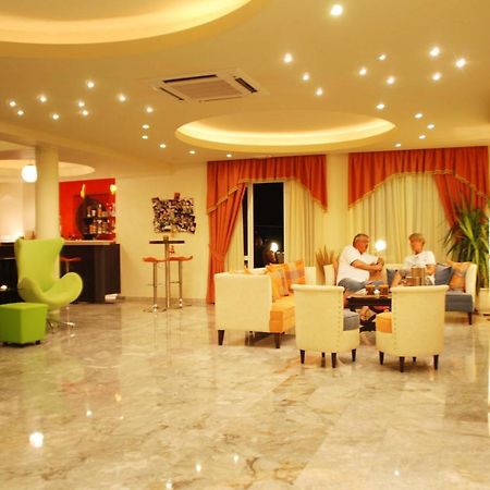 Ermioni Hotel Paralia Kourna Bagian luar foto
