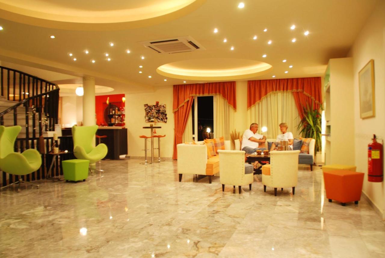 Ermioni Hotel Paralia Kourna Bagian luar foto