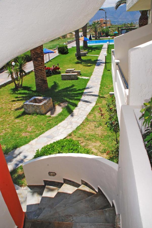 Ermioni Hotel Paralia Kourna Bagian luar foto