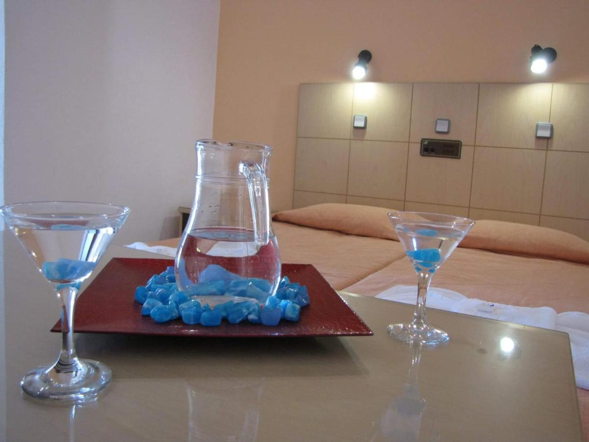 Ermioni Hotel Paralia Kourna Bagian luar foto