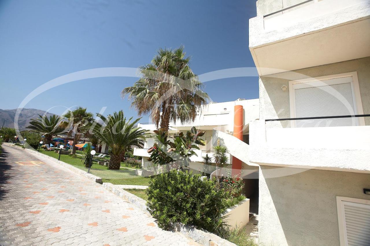 Ermioni Hotel Paralia Kourna Bagian luar foto